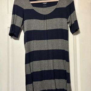 Express Navy and Gray top